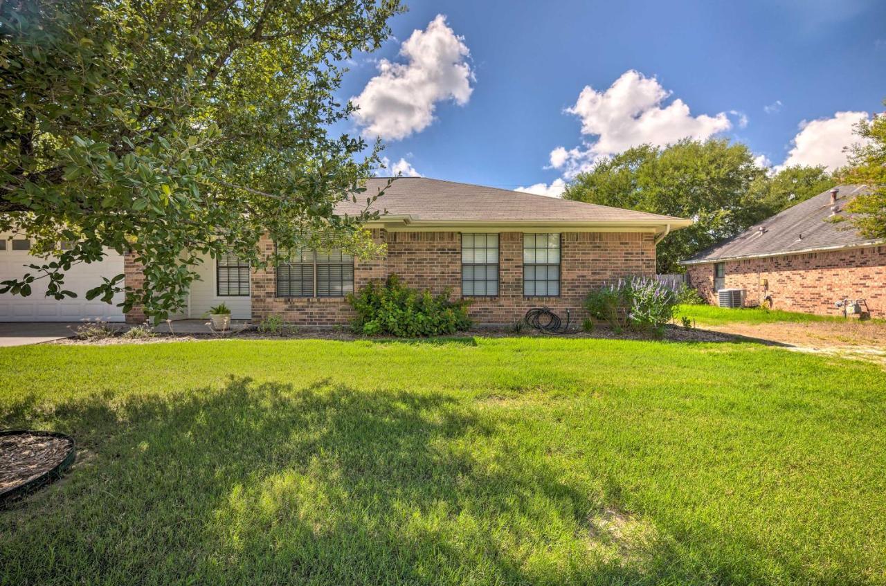 Pet-Friendly Bryan Home Less Than 5 Mi To Texas A And M! Exterior photo