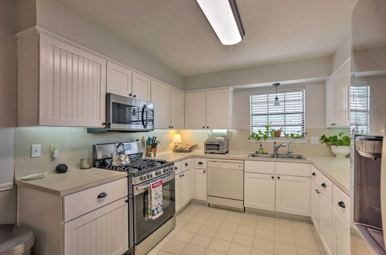 Pet-Friendly Bryan Home Less Than 5 Mi To Texas A And M! Exterior photo